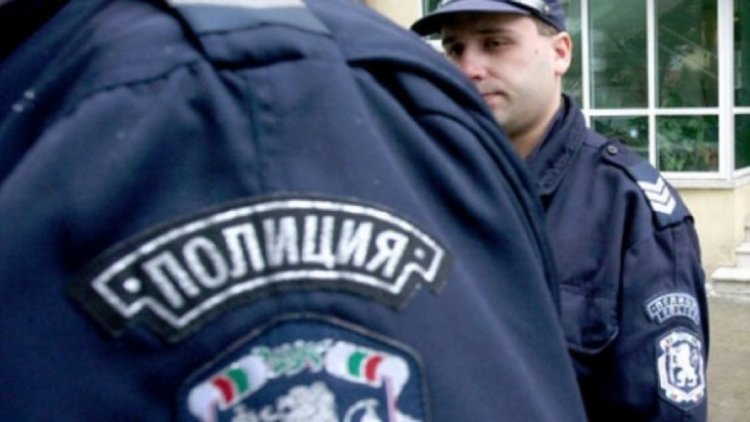 Издирват апаш, отмъкнал акумулатори 