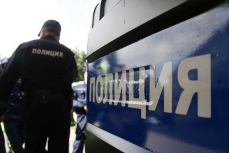 Затварят в застави опасните мигранти  