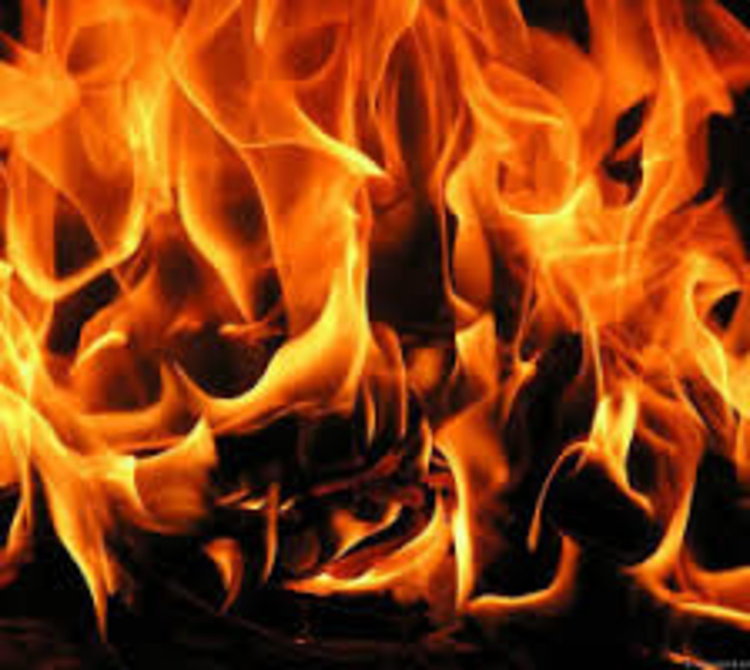 Пламна склад във Вишеград