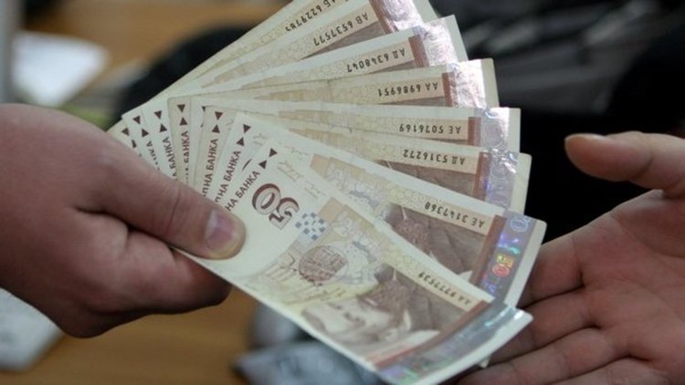 Чейндж бюро в Хасково върна фалшиви пари на клиентка