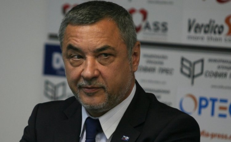 Законът за шума в курортите мина комисия. Симеонов срещу Ангелакова
