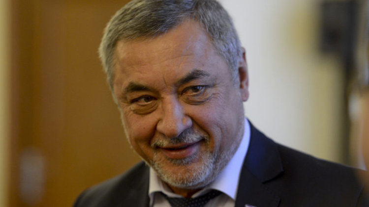 Симеонов анализира Доган: Дръндарска кокошка просо сънува
