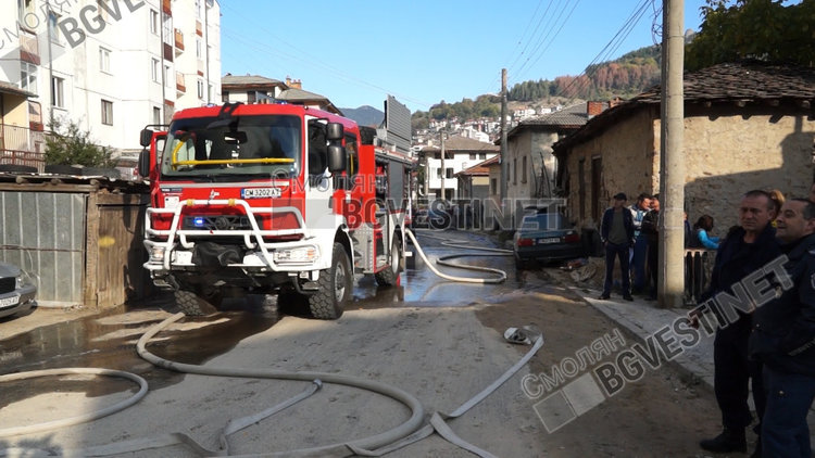 Бойлер опожари кухня в Средногорци, изгоря бракуван автомобил в Елховец