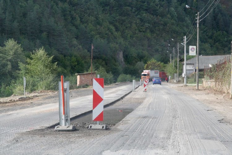 Отново за два дни ограничават движението по пътя Рудозем-Средногорци