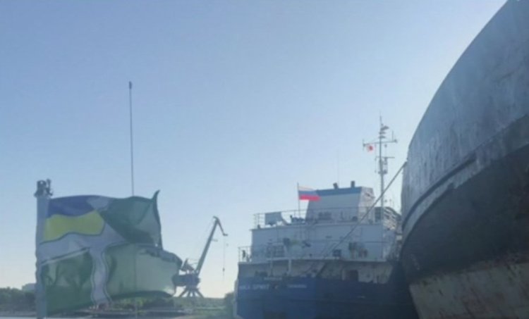 Украйна задържа руски танкер заради инцидента в Керченския проток