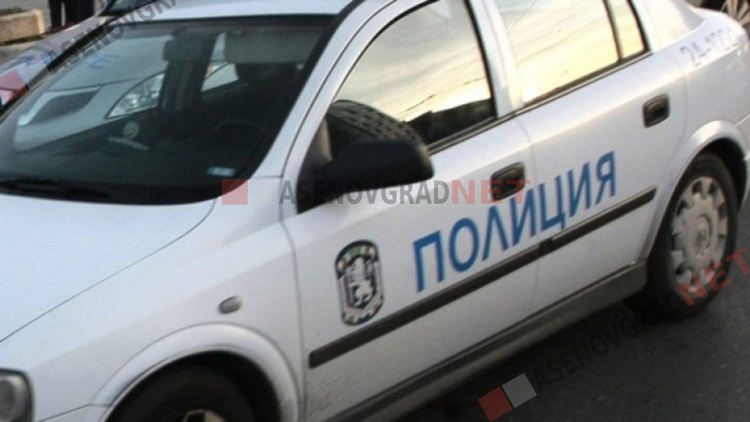 Два полицейски патрула в кв. "Лозница", екипи на изхода на Асеновград към Пловдив