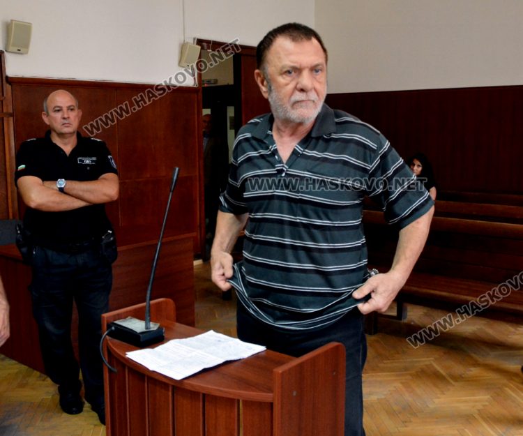 Оставиха в ареста издирвания за убийство турски полковник 