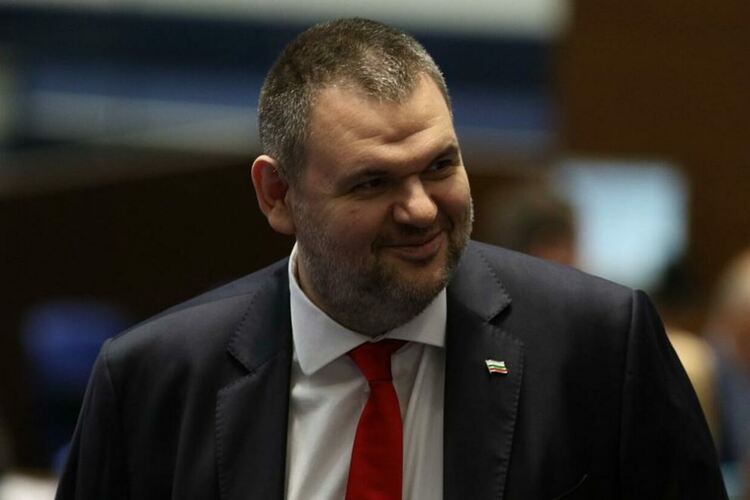 Делян Пеевски ще се кандидатира за председател на ДПС