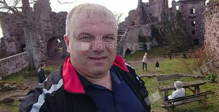 Сезгин Емин от Ардино катастрофира заради дупка на пътя, осъди АПИ за обезщетение