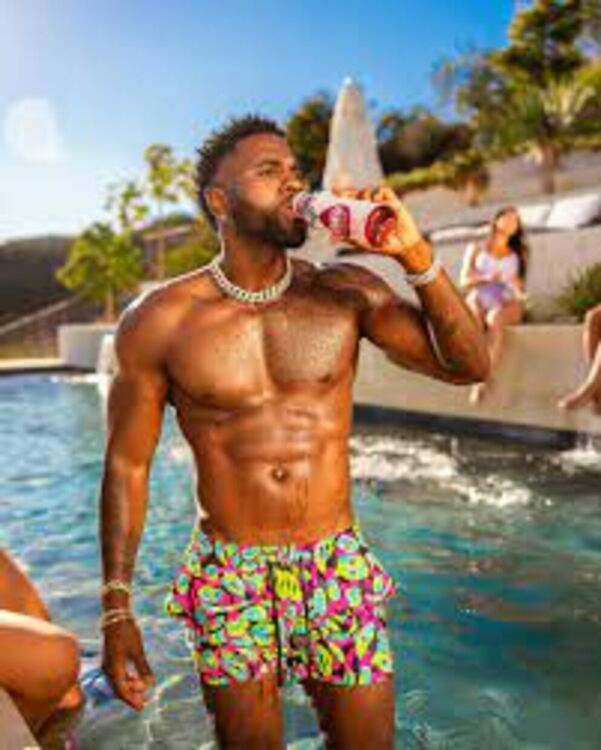 Jason Derulo показа новото си видео