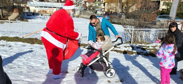 Детски снежен парк   “Дьортевото” в град Чепеларе рботи отново безплатно за малчуганите