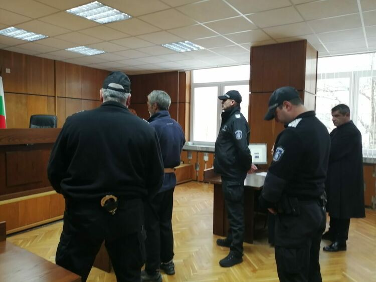 Убиецът от Чокманово ще "лежи" 20 години зад решетките