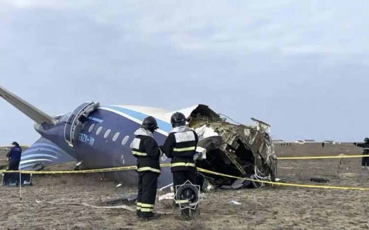 „Defense Express“: Руски „Панцир-С“, включен на автоматичен режим, е свалил пътническия самолет