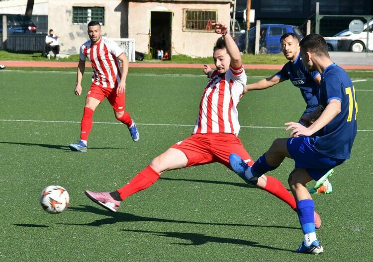 ФК „Хасково“ вдига шампионската купа в Областната група тази събота