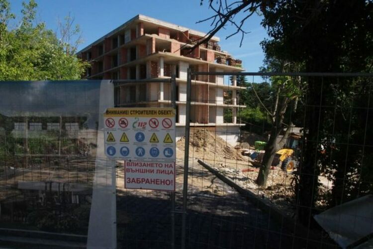 Открити са тежки нарушения на втори нотариус в аферата „Баба Алино“