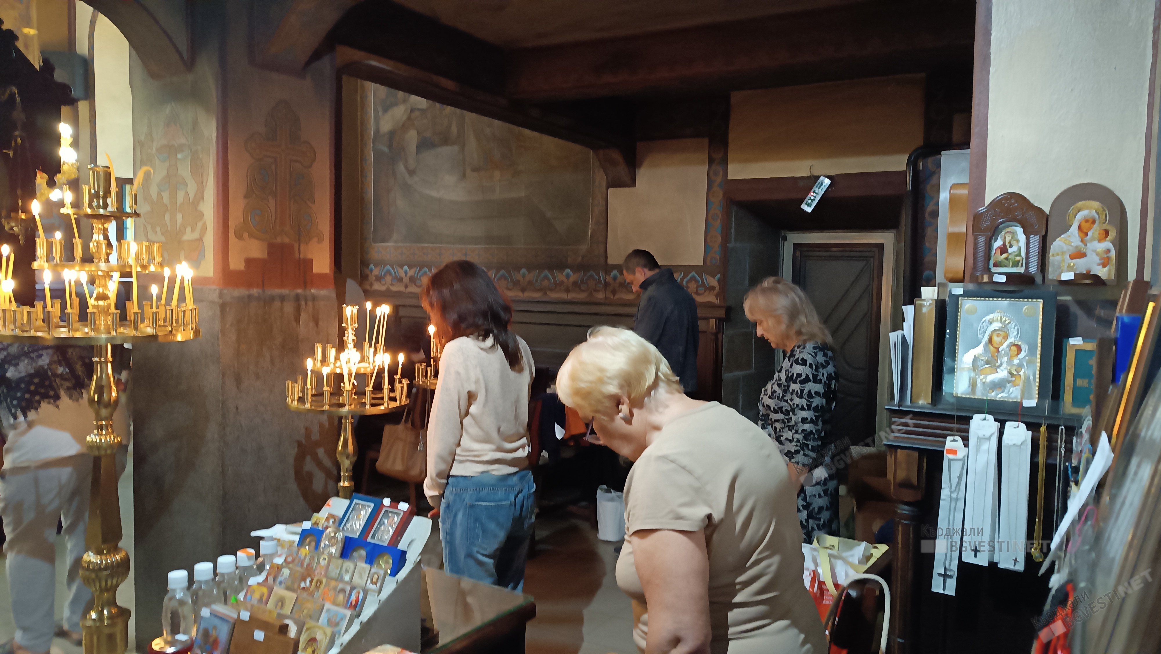 Кръстовден е,храмовете в Кърджали се изпълниха с миряни