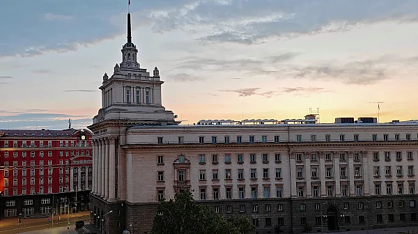 Заради ударите в Черно море: Премиерът и силовите министри на изслушване в парламента
