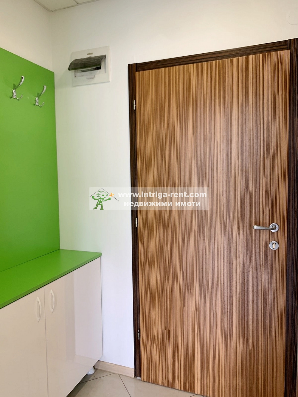 №4015 Обзаведен офис за продажба - ново строителство в центъра на град Хасково.