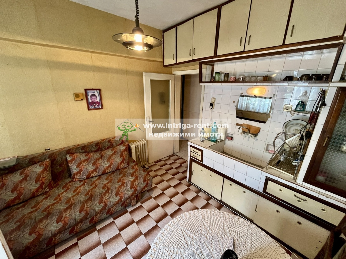 №4113 Двустаен апартамент с гараж за продажба в кв. Овчарски, район Кауфланд и Лидъл.