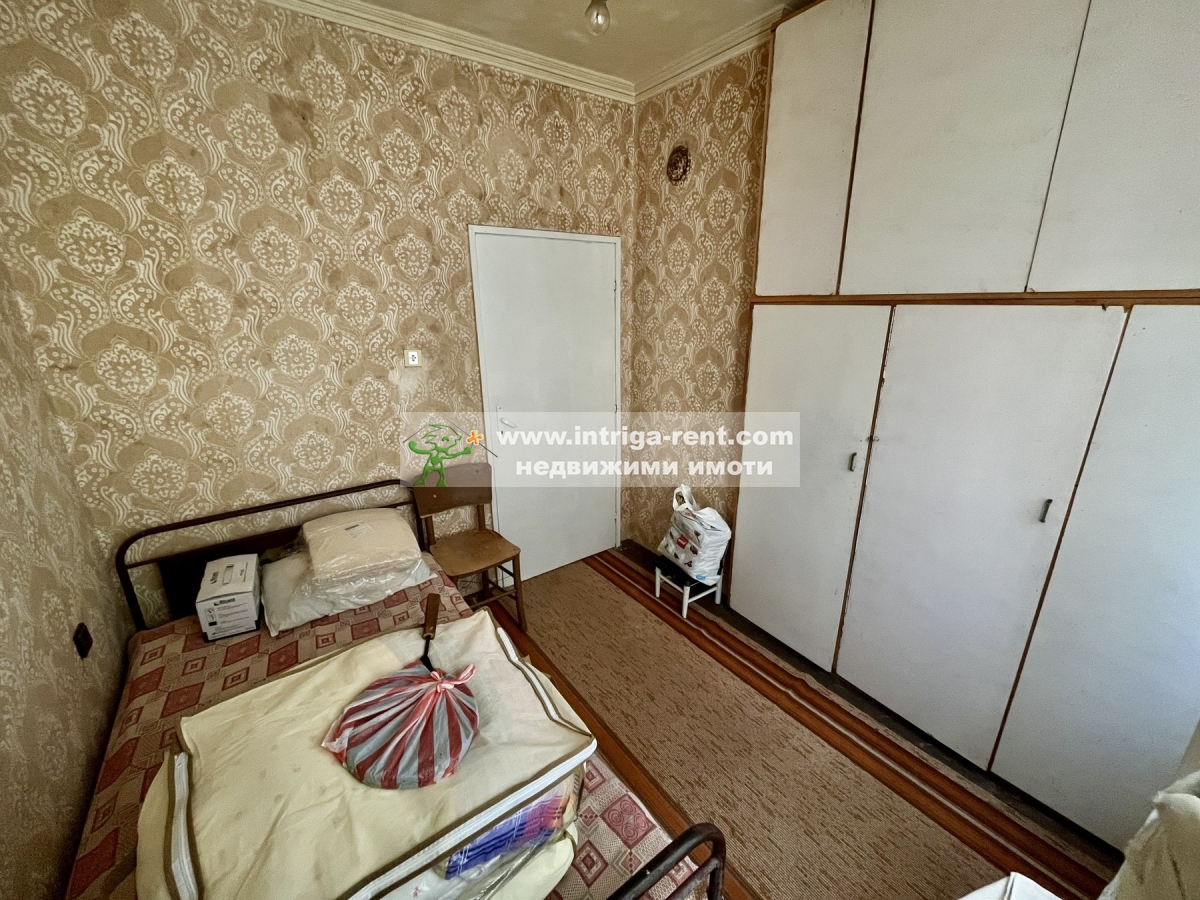 №4135 Тристаен апартамент за продажба в кв. Куба, Хасково - близо до езикова гимназия.