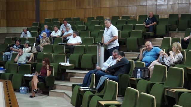 Общинските съветници в Смолян приеха бюджета след бурни дебати